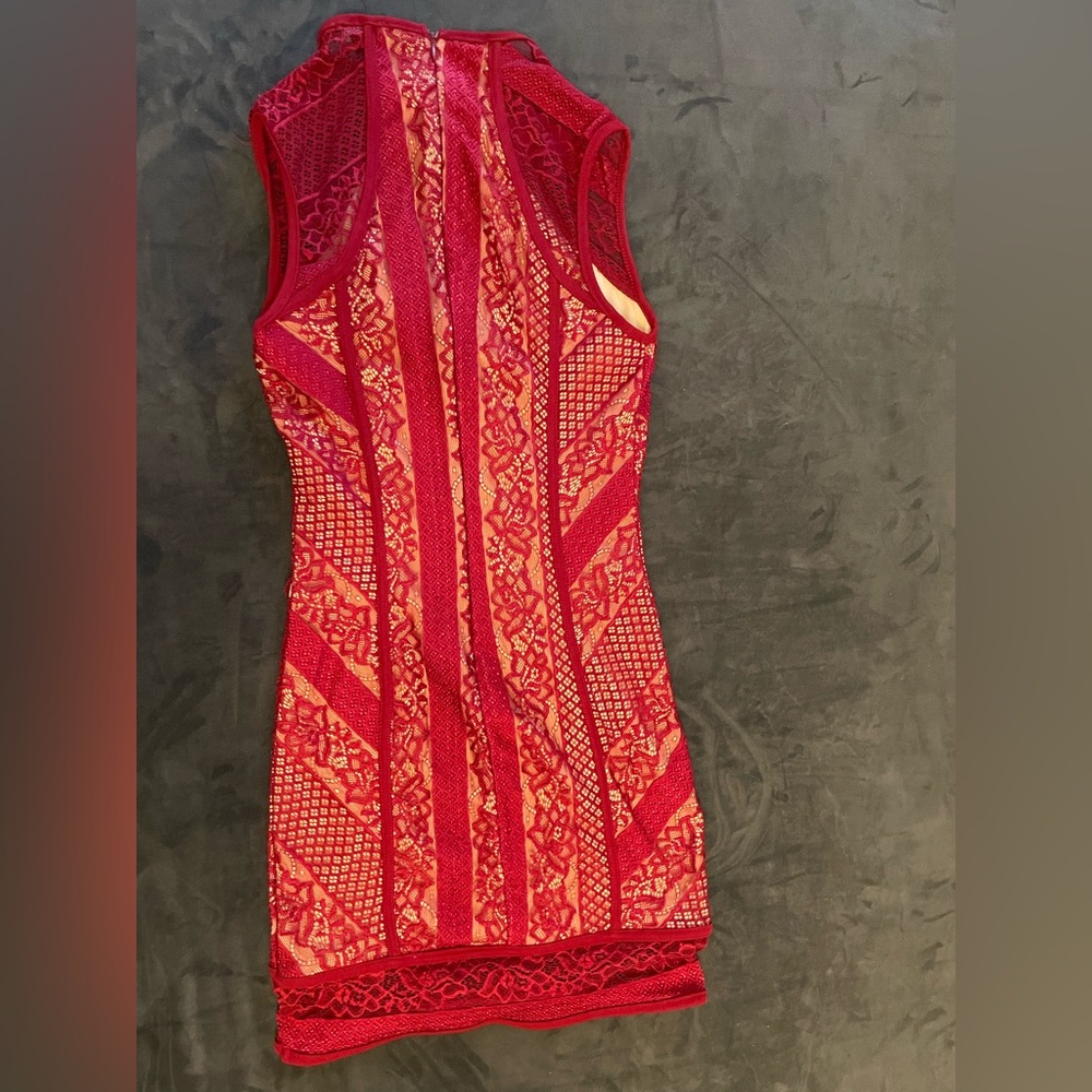 Lace red dress